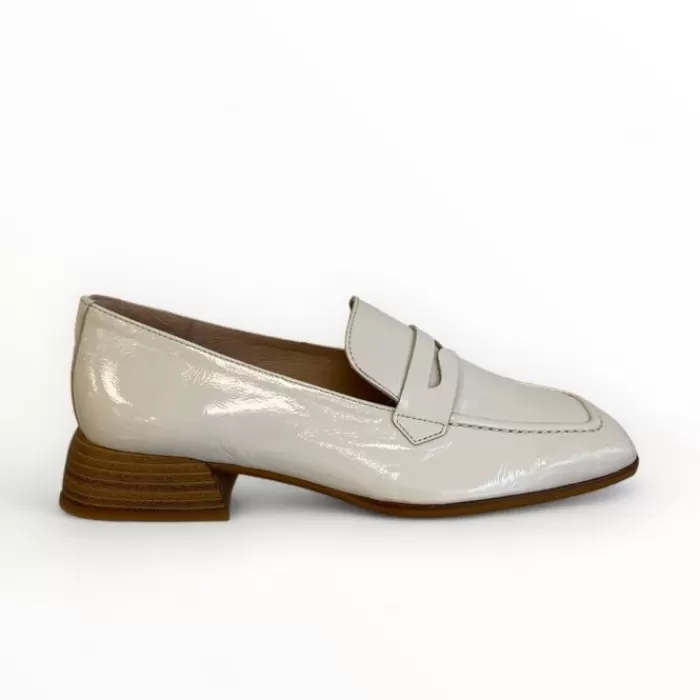 Lusana Shoe Boutique Flats-Wonders Menorca Loafers White